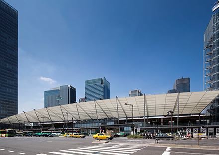 東京駅八重洲口グランルーフ1