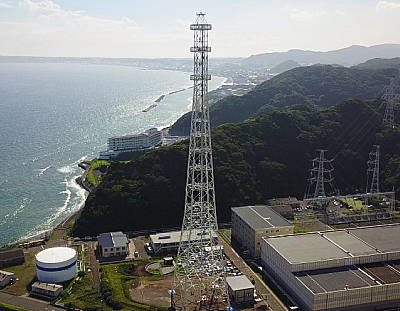 南横須賀変電所マイクロ無線鉄塔遠景